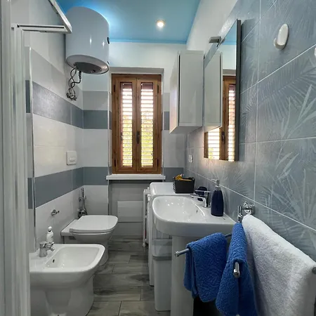 Blue House Apartment